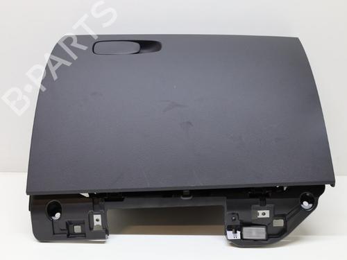 Used Glove box Glove box VOLVO XC60 II (246) T8 Hybrid Polestar AWD (405 hp) 33322146 33322146