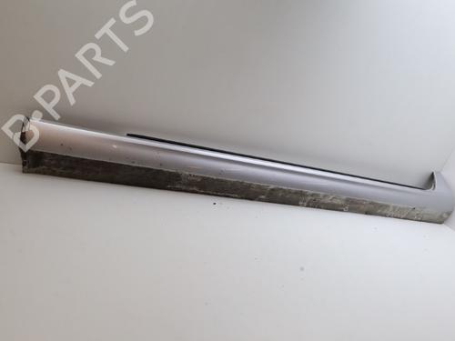 Used Left sideskirt VOLVO V60 II (225) D3 (150 hp) 29053135