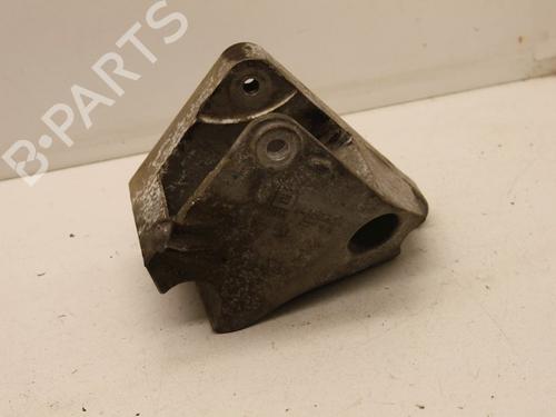 Used Engine mount Engine mount SAAB 9-3 Estate (E50) 1.9 TiD (150 hp) 18611744 18611744