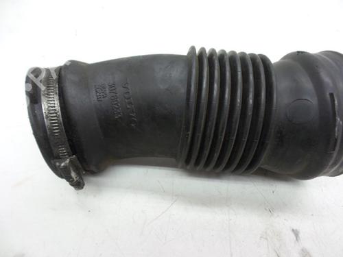 Used Intercooler pipe VOLVO V70 II (285) D5 (185 hp) 18623194