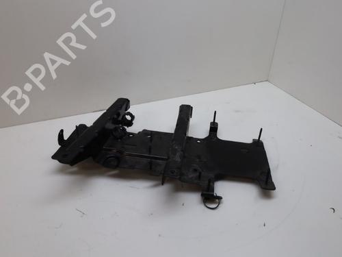 Used Support OPEL CORSA F (P2JO) CORSA-e (68) (136 hp) 18637670
