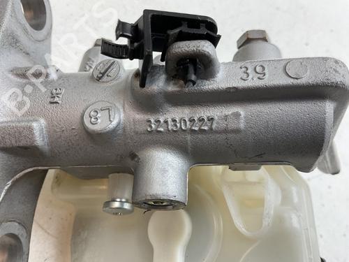 Brake master cylinder VOLVO XC90 II (256) T5 AWD | BP39512787M77 - Image 5