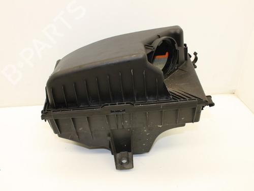 Used Air filter box Air filter box VOLVO V70 II (285) T5 (250 hp) 18610950 18610950