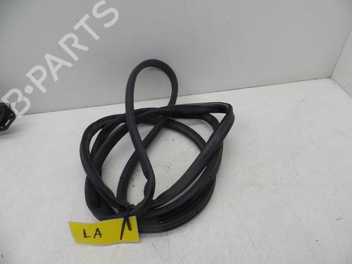 Used Rubber door seal OPEL INSIGNIA A Sports Tourer (G09) 2.0 CDTI (35) (131 hp) 18616099