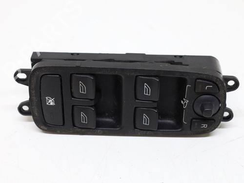 Used Switch Switch VOLVO V50 (545) 2.0 (146 hp) 40606424 40606424
