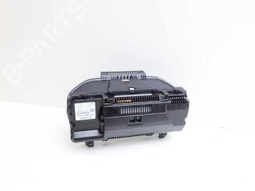 Display VOLVO XC40 (536) Recharge | BP32178017C48