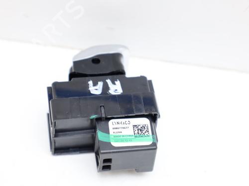 Switch LYNK & CO 01 PHEV | BP18635507I30 - Image 2