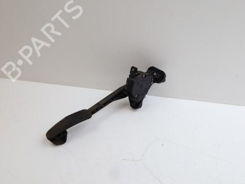 Pedal VOLVO S60 I (384) 2.4 (170 hp) 30936909