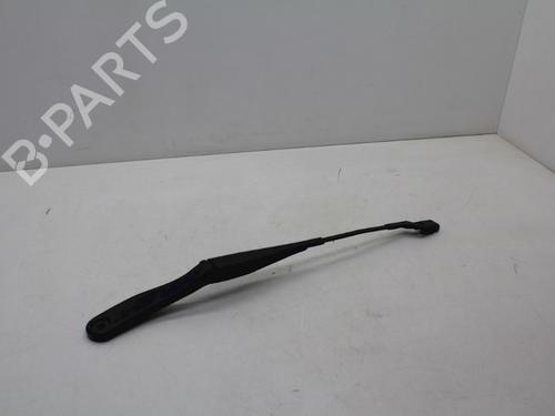 Used Front windshield wiper arm VOLVO V50 (545) 2.0 D (136 hp) 18613173