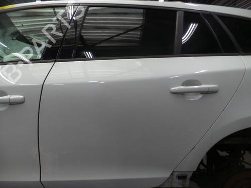 Used Left rear door VOLVO V60 I (155) T3 (150 hp) 18633333