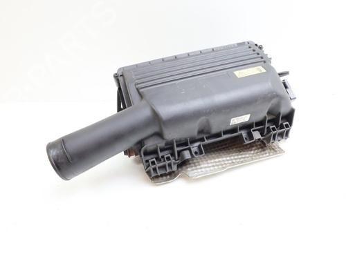 Used Air filter box MERCEDES-BENZ C-CLASS (W205) C 180 (205.040, 205.140) (156 hp) 31956692