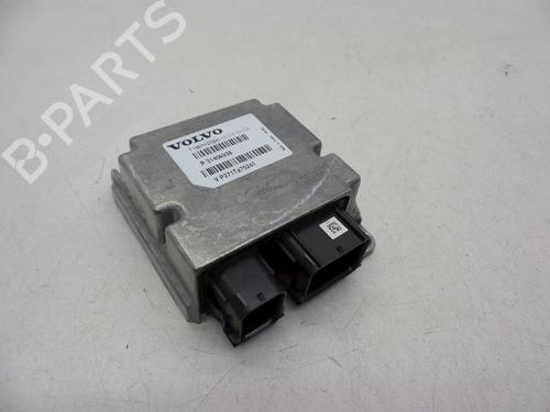 Used ECU airbags VOLVO V40 Cross Country (526) T3 (152 hp) 18621245
