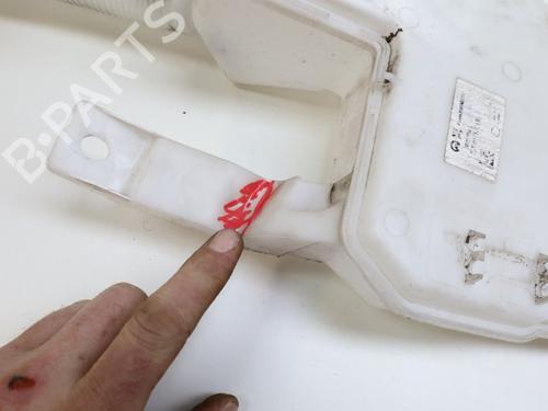 Used Windscreen washer tank OPEL CORSA F (P2JO) CORSA-e (68) (136 hp) 18637699