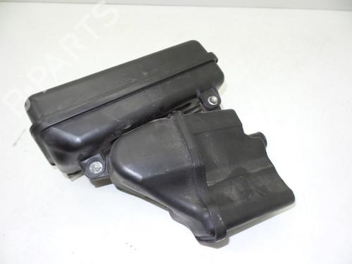 Used Air filter box OPEL AGILA B (H08) 1.0 (F68) (65 hp) 18623787