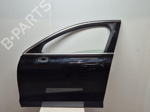 Used Left front door VOLVO V60 II (225) T6 Plug-in Hybrid AWD (340 hp) 30587115