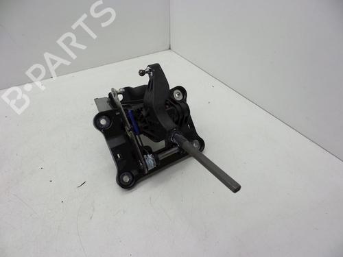 Used Shift knob Shift knob OPEL MERIVA B MPV (S10) 1.4 (75) (100 hp) 18621084 18621084
