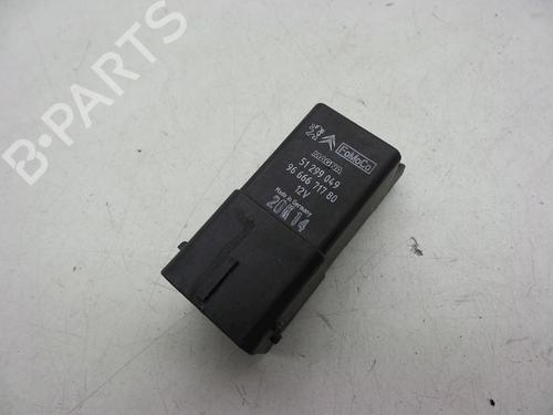 andre-volvo-v40-hatchback-525-d2-51299049966667178031422154-2012-2013-2014-2015-2016-2017-2018-2019-18620885 main image