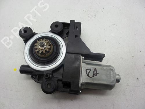 Used Electronic module Electronic module VOLVO V70 III (135) 2.5 T FlexiFuel (200 hp) 18618601 18618601