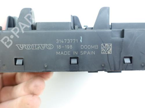 Fuse box VOLVO V60 II (225) D3 | BP18640162E1 - Image 4