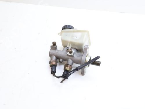 Used Brake master cylinder Brake master cylinder VOLVO V70 II (285) D5 (163 hp) 24831695 24831695