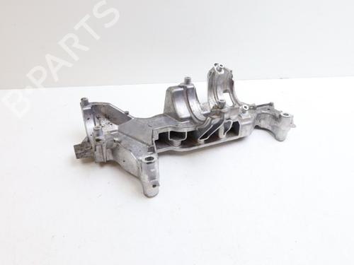 Støtte VOLVO XC40 (536) Recharge (252 hp) 32228928