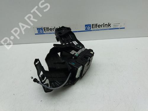 other-lynk-co-01-phev-8891893212-2017-18634240 main image