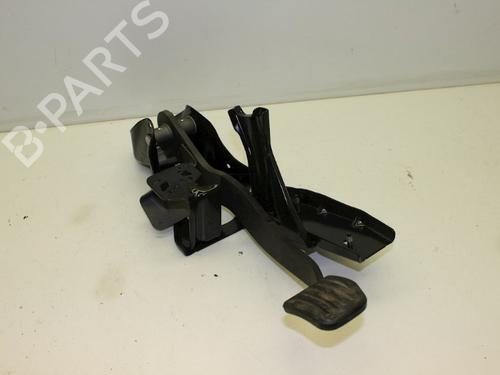 bremsepedal VOLVO V70 III (135) 2.4 D (163 hp) 18611203