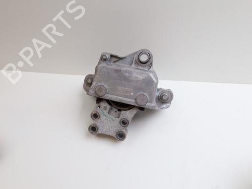 Used Engine mount Engine mount LYNK & CO 01 PHEV (261 hp) 18638407 18638407