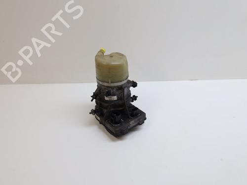 Used Steering pump Steering pump 18637762 18637762