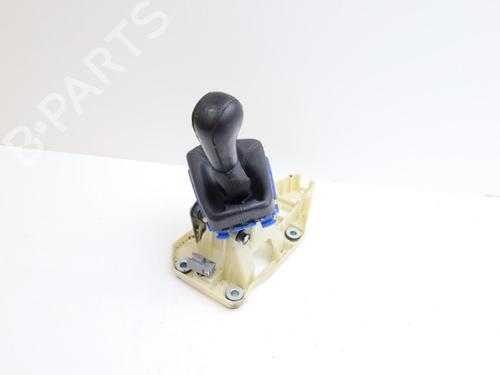 Pomello del cambio VOLVO V70 II (285) 2.4 (140 hp) 31259622