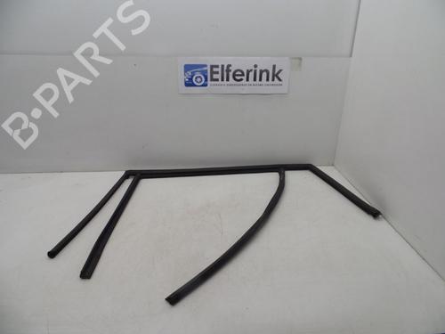 Used Rubber door seal SAAB 9-3 Estate (E50) 1.8 i (122 hp) 18616082