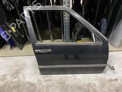 Dør højre fortil Dør højre fortil SAAB 9000 Hatchback 2.0 -16 CS (131 hp) 18608863 18608863