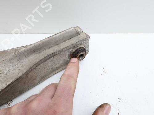 Venstre bagtil bærearm SAAB 9-3 Convertible (YS3F) 2.0 t (175 hp) 31154216