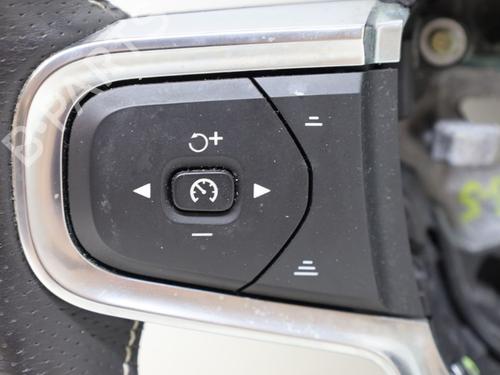 Ratt VOLVO XC40 (536) Recharge AWD | BP34138228C49 - Image 4