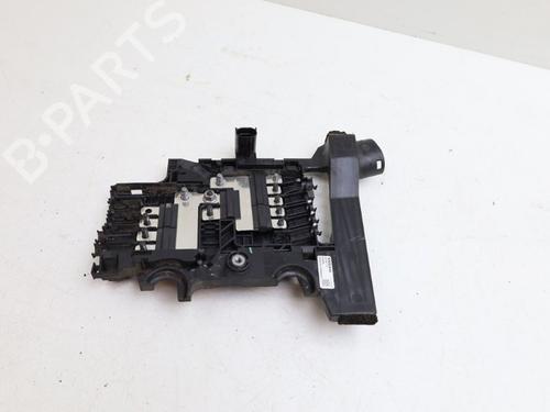 Fuse box VOLVO V60 II (225) T4 | BP33984560E1 - Image 2