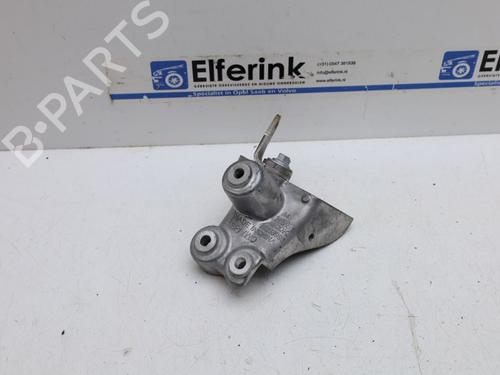 Used Engine mount Engine mount 18635883 18635883