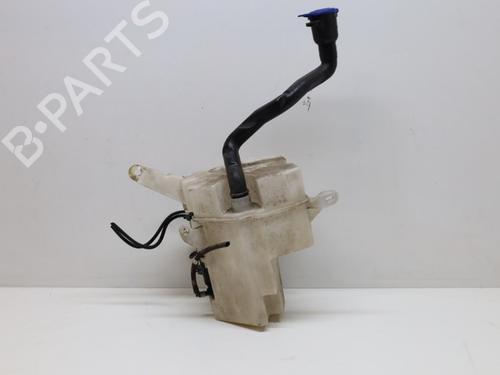 Used Windscreen washer tank Windscreen washer tank VOLVO V70 III (135) D3 / D4 (163 hp) 36233030 36233030