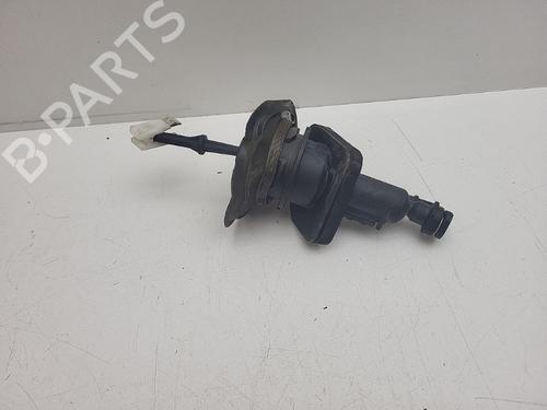 Used Clutch slave cylinder Clutch slave cylinder VOLVO S40 II (544) 1.8 (125 hp) 18607526 18607526