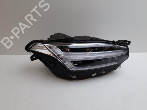 Højre forlygte VOLVO XC90 II (256) T8 Hybrid AWD (407 hp) 31332648