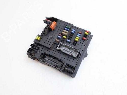 Used Fuse box Fuse box VOLVO V70 II (285) D5 (185 hp) 32405440 32405440