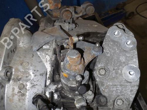 Used Gearbox SAAB 9-3 (YS3F, E79, D79, D75) 1.9 TiD (150 hp) 18617928