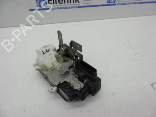 Used Front left lock VOLVO V40 Hatchback (525) D2 (114 hp) 18626166