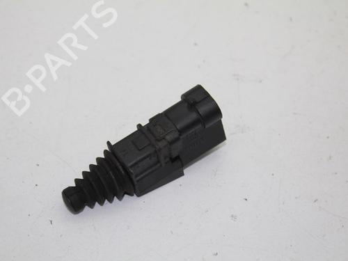 Used Switch Switch SAAB 9-5 (YS3E) 2.0 t (150 hp) 18611905 18611905