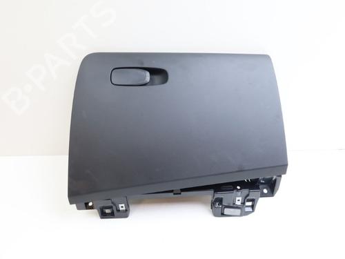 Glove box VOLVO V60 II (225) T6 Plug-in Hybrid AWD | BP29996582C95 - Image 2