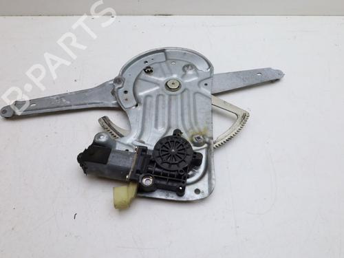 Rudehejsemekanisme ventre foran VOLVO V70 II (285) 2.4 (170 hp) 32752294