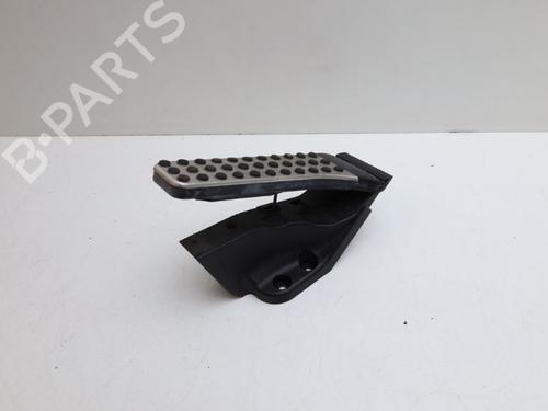 Pédale MERCEDES-BENZ C-CLASS (W205) C 180 (205.040, 205.140) (156 hp) 31956694