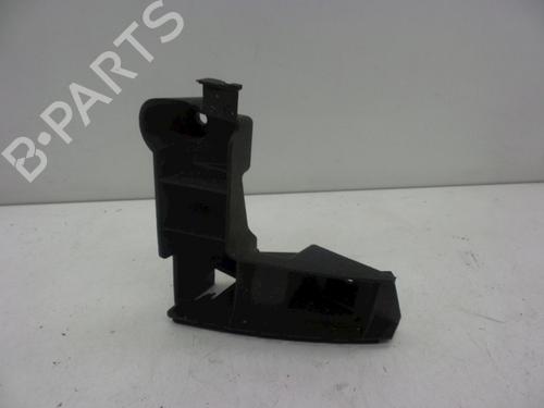 Used Rear bumper bracket VOLVO V70 III (135) T4 (180 hp) 18618583