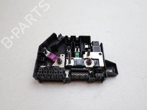 Used Fuse box Fuse box 37724624 37724624
