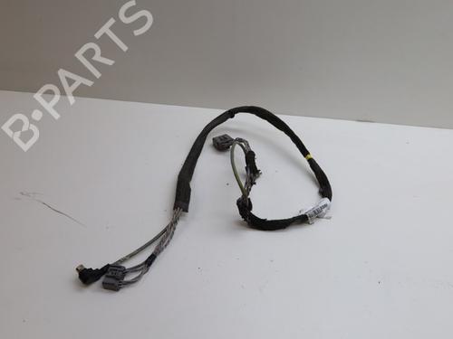 Used Wiring harness VOLVO V70 II (285) D5 (163 hp) 18637078