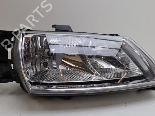 Right headlight SAAB 9-5 Estate (YS3E) 2.3 Turbo | BP28063659C29 